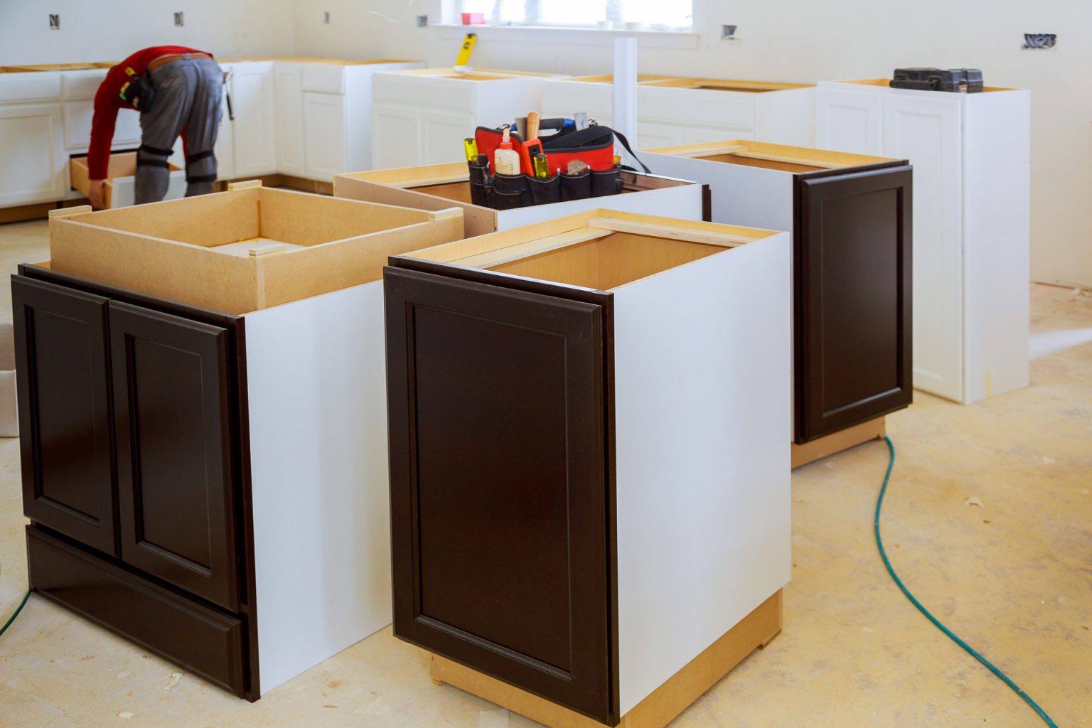 pre-assembled-cabinets-vs-ready-to-assemble-cabinets-what-s-the